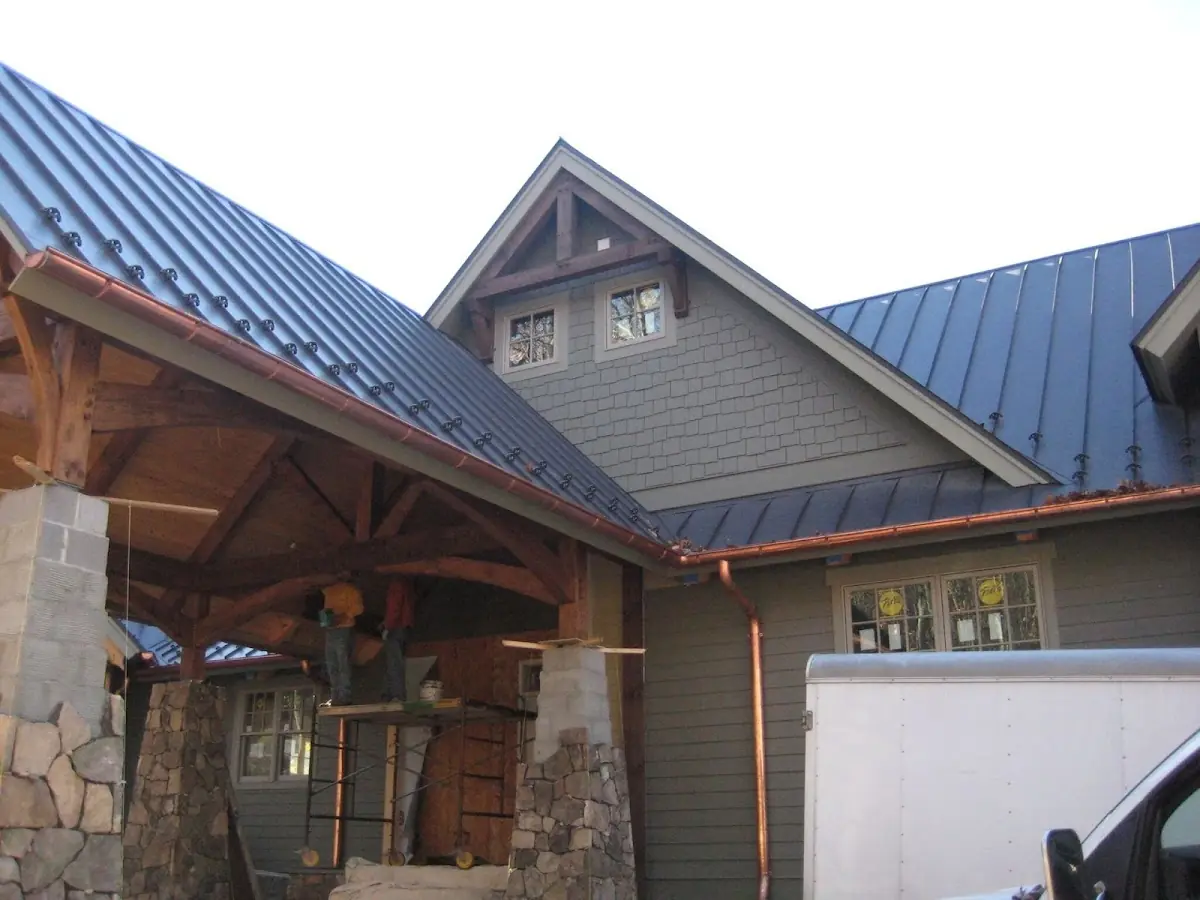 Craftsman Roofing team delivering quality roofing work in West Utica
